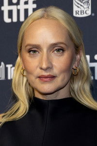 Мона Фастволд