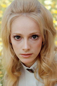 Sondra Locke