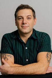 Аарон Харрис