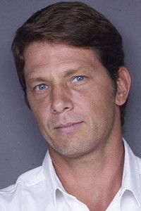 Марио Фрайэс