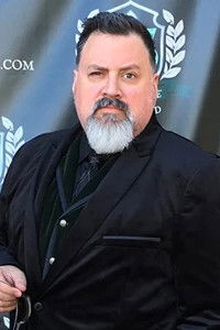 Лорен Хоскинс