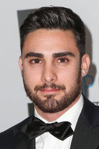 Томми Савас