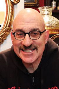 Τζώννυ Βαβούρας