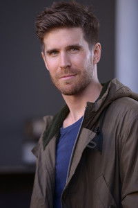 Никос Андроникос