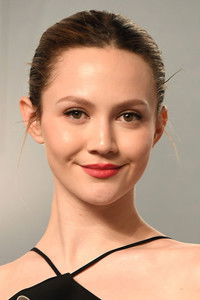 Айрис Апатоу