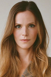 Кэти Роуз Кларк