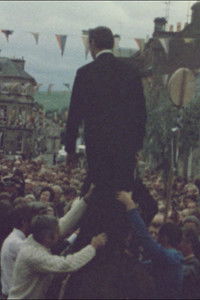 Drums in the Wallingate... Pipes in the Air...