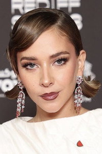 فاطمة البنوي