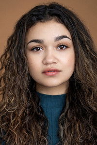 Мэдисон Бэйли