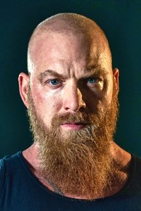 Адам Даннелс