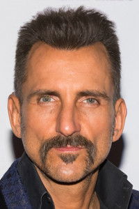 Уасс М. Стивенс