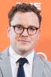 Джош МакГуайр