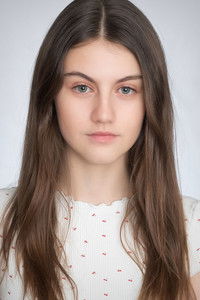 Стефани Гил