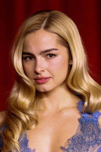 Эддисон Рэй