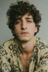 Джонни Массаро