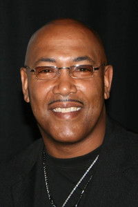 Роберт Сэмюэлс