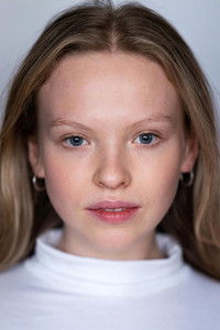 Лаура Маркус