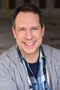 Дастин Льюис