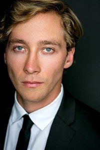 Дэниэл Олсон