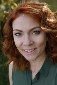 Анджела Холмс