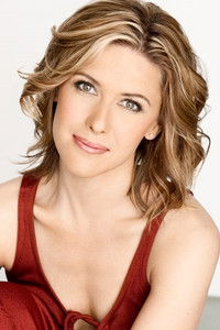 Кэролайн Кейв