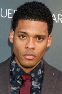 Дерик Августин