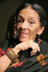 Луси Мартинес