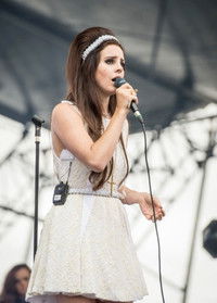 Lana Del Rey - Live at Eurockéennes Festival 2012