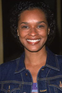 Виктория Диллард