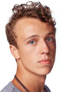 Голден Гарник