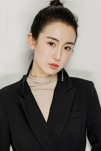 Жэнь И Сюань