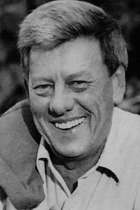 Хоук Хауэлл