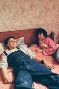 Seis meses en el edificio rosa con azul