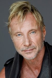 Маттиас Хьюз