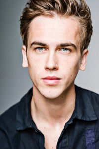 Джексон Бьюз