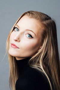 Хелен Генри