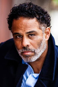 Адам Лазарр-Уайт