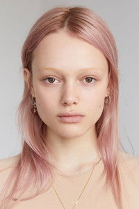 Симона Куст