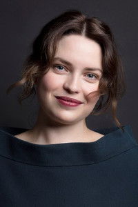 Эстер Кунту