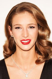 Эмили Агнес