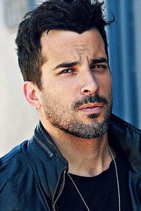 Джошуа Лири