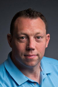 Алистер МакНаб