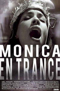 Mónica en trance