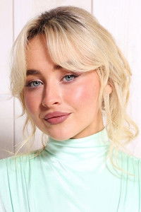 Сабрина Карпентер