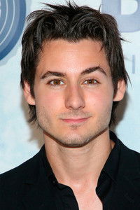 Доминик Скотт Кей