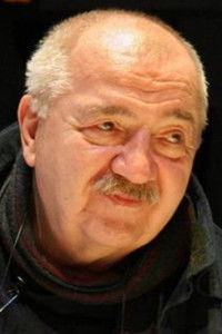 Роберт Стуруа