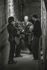 Queens of the Stone Age: Alive in Paris and Before