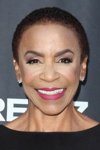 Карен Эберкромби