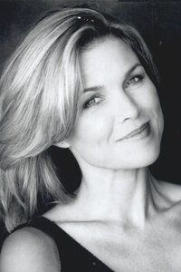 Камилла Мур