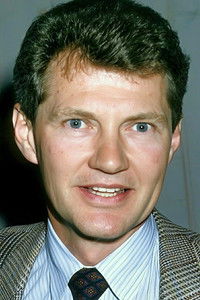 Эндрю Робинсон